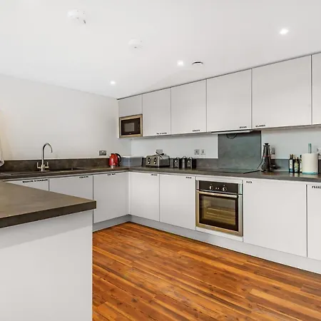 6 Rose Chapel Penthouse