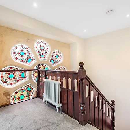 Apartment 6 Rose Chapel Penthouse Truro