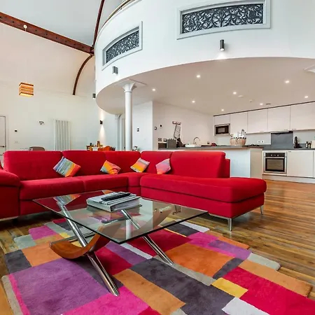 6 Rose Chapel Penthouse *