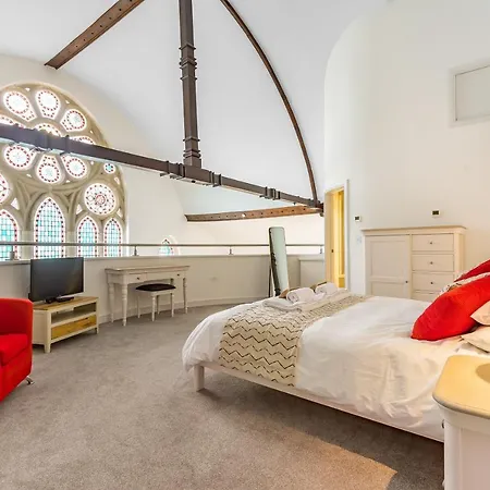 Apartment 6 Rose Chapel Penthouse Truro